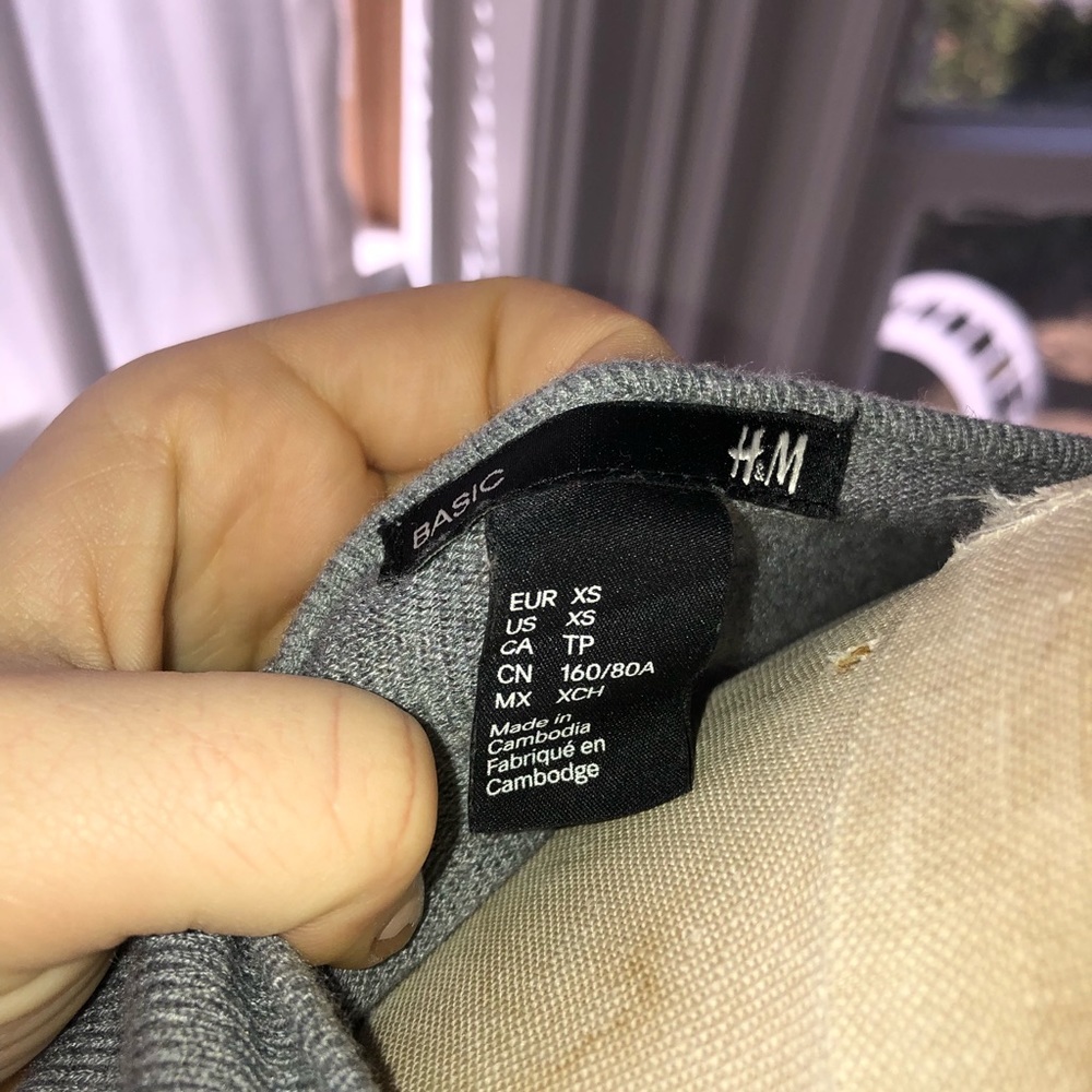 Cardigan - Picture 5 of 5